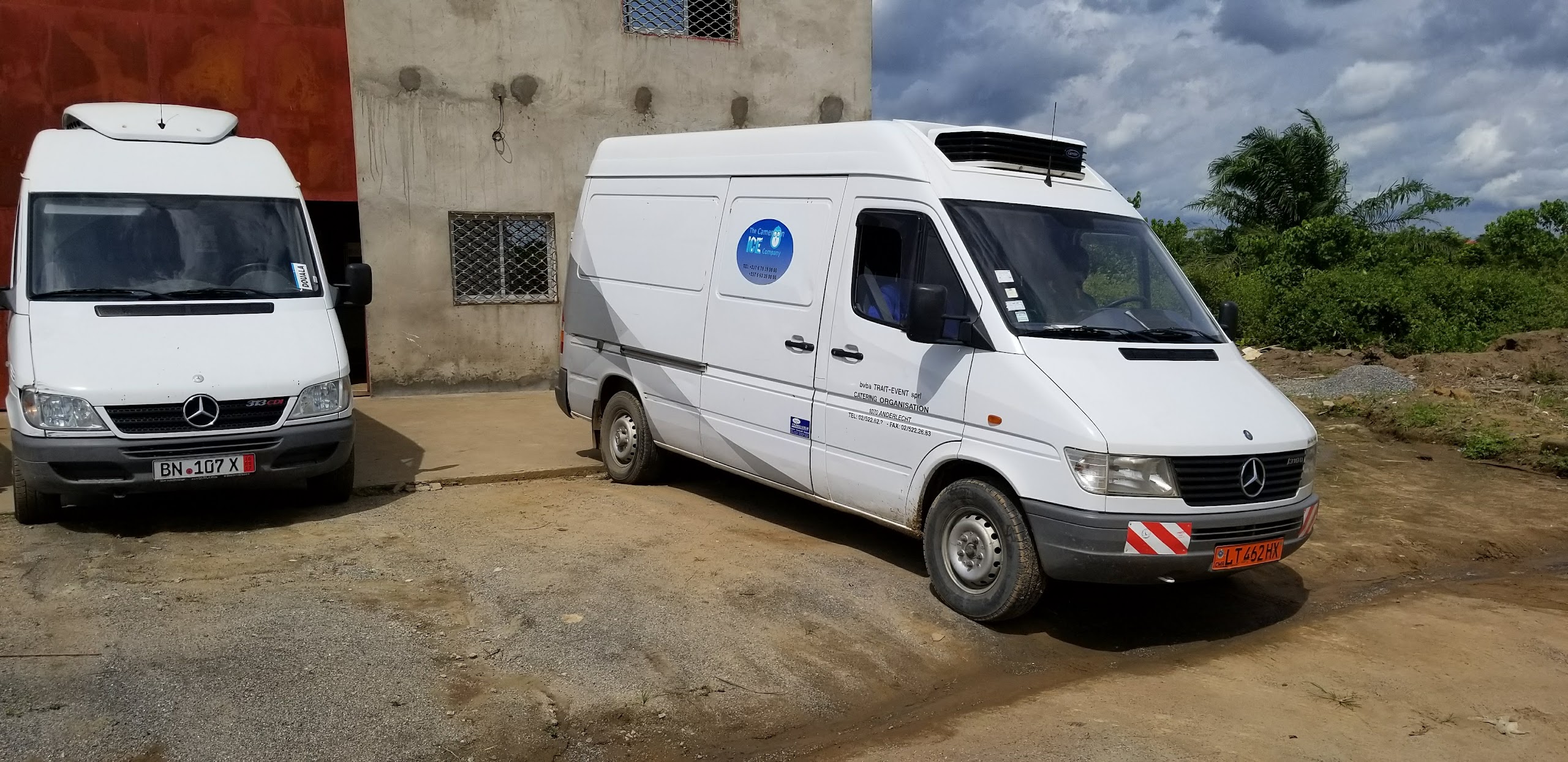 CamiceCo Mercedes-Benz refrigerated delivery vans